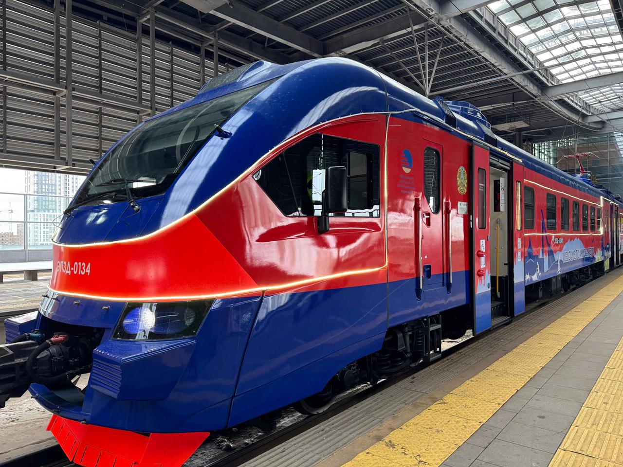 Дополнительные пригородные поезда перевезут более 3 тысячи пассажиров в период новогодних праздников