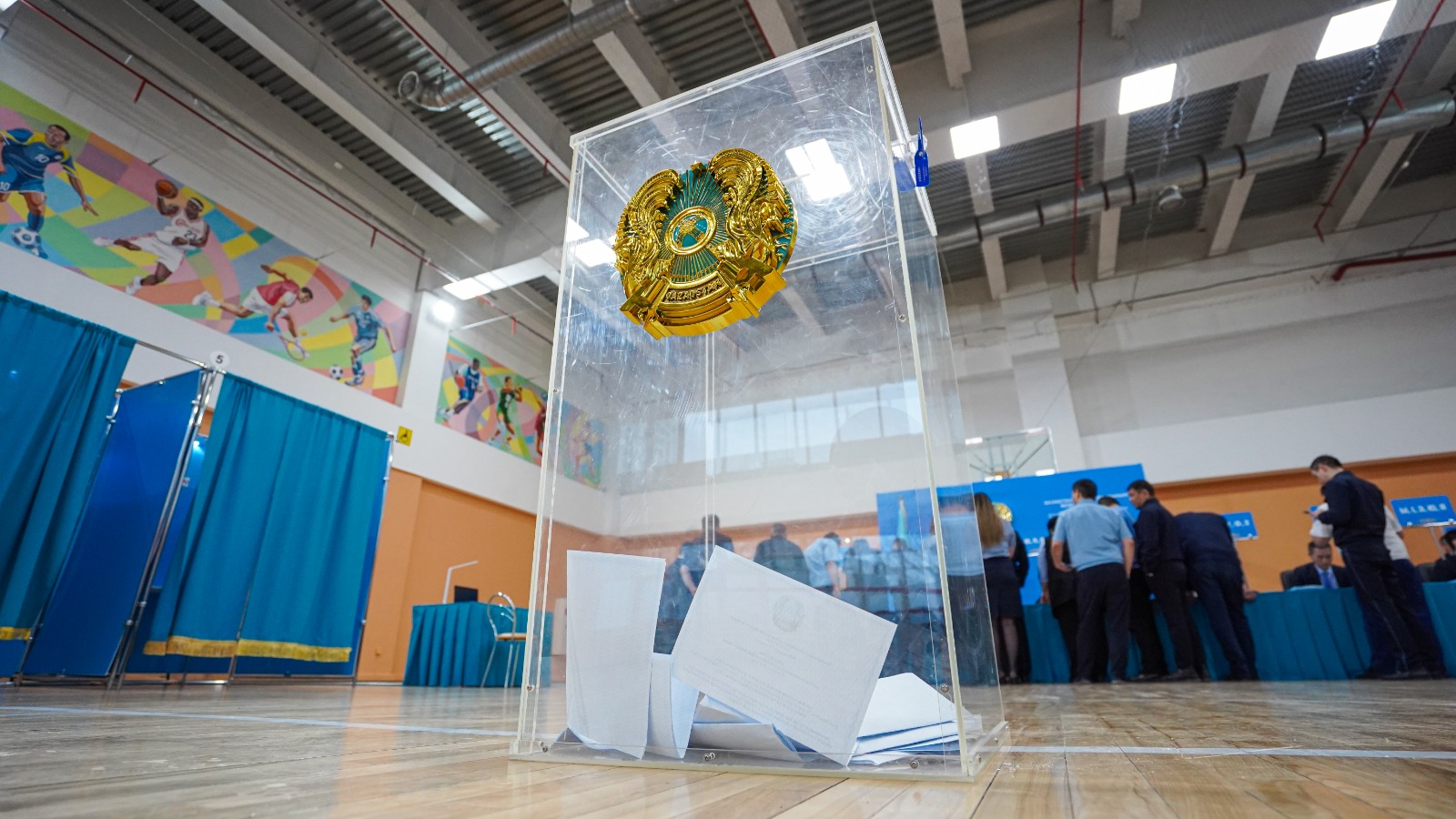 Сотрудники и руководство КТЖ принимают активное участие в республиканском референдуме