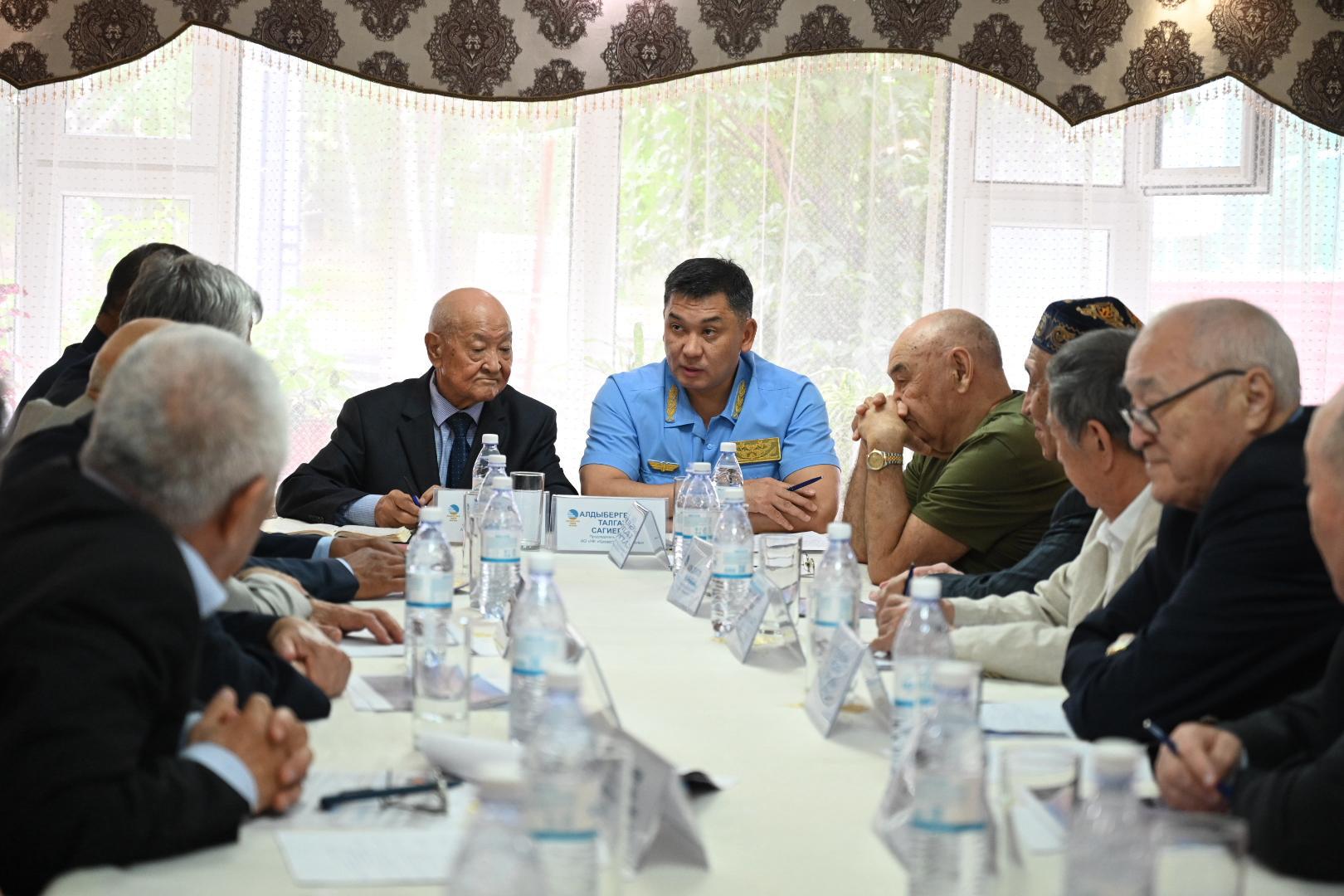 Председатель Правления КТЖ встретился с ветеранами железнодорожной отрасли