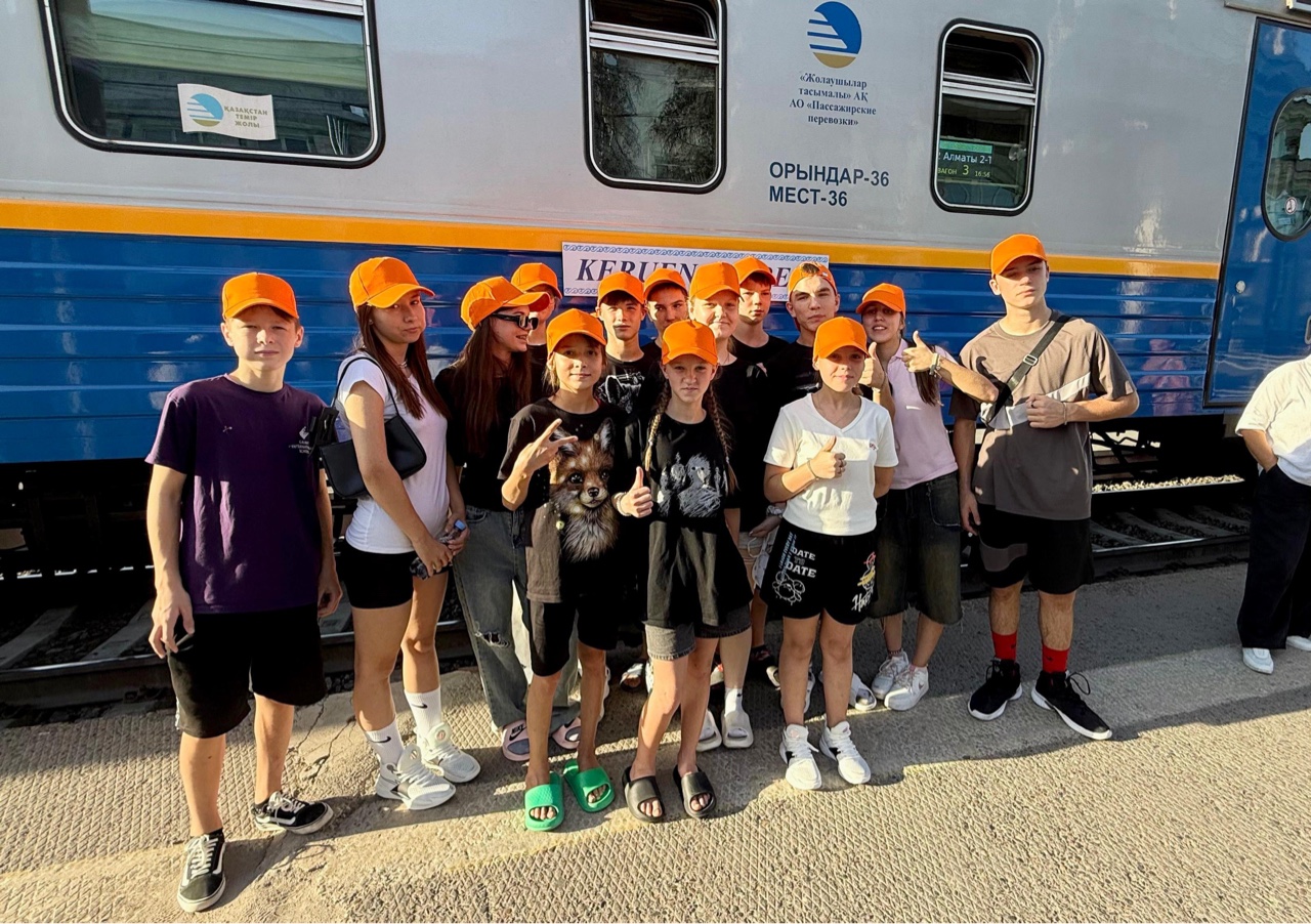 Более 130 пассажиров отправились в путешествие на турпоезде «Keruen Express»