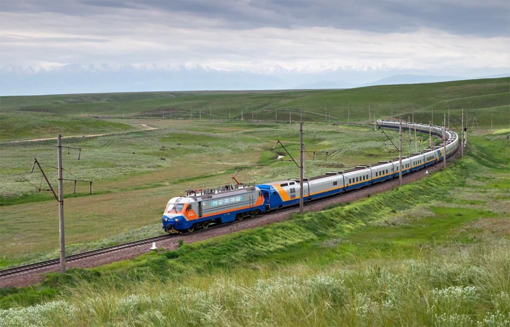 Where to go on vacation by train in Kazakhstan?