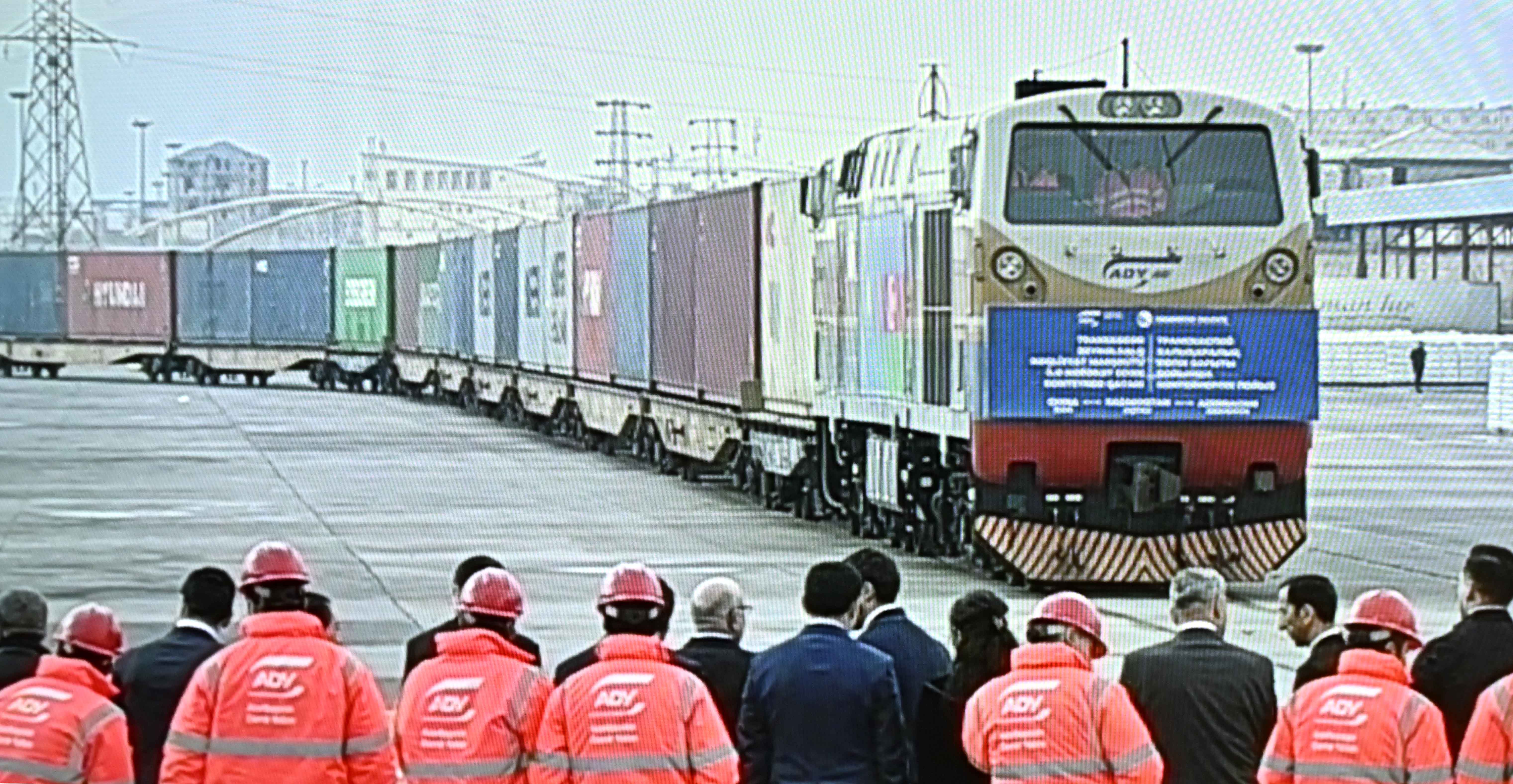 The presidents of Kazakhstan and Azerbaijan took part in the ceremony marking the arrival of a container train from Xi'an to Absheron