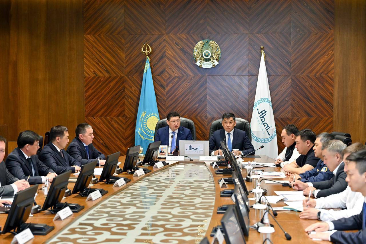 В области Абай обсудили реализацию ключевых железнодорожных проектов