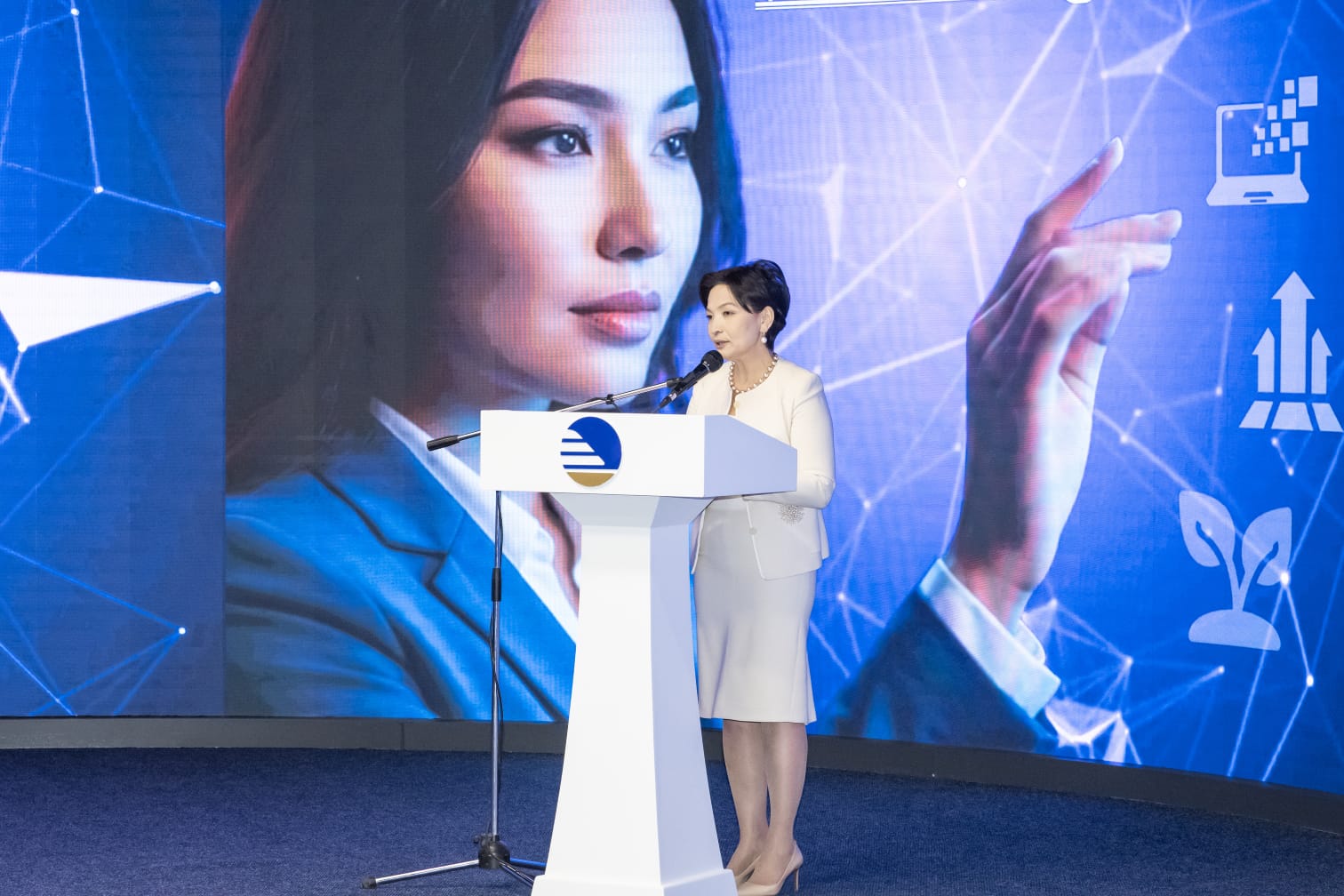 Женщины в КТЖ: цифровизация и устойчивое развитие