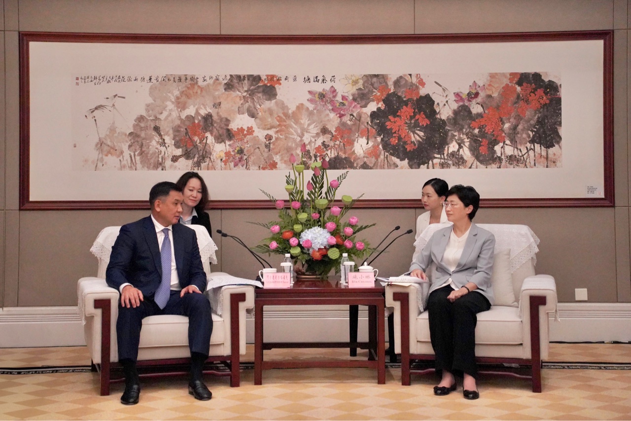 Руководство КТЖ встретилось с губернатором провинции Сычуань