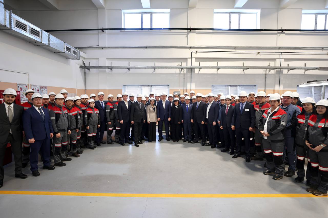 Железнодорожники Актобе обсудили конституционную реформу с участием Государственного советника и общественности