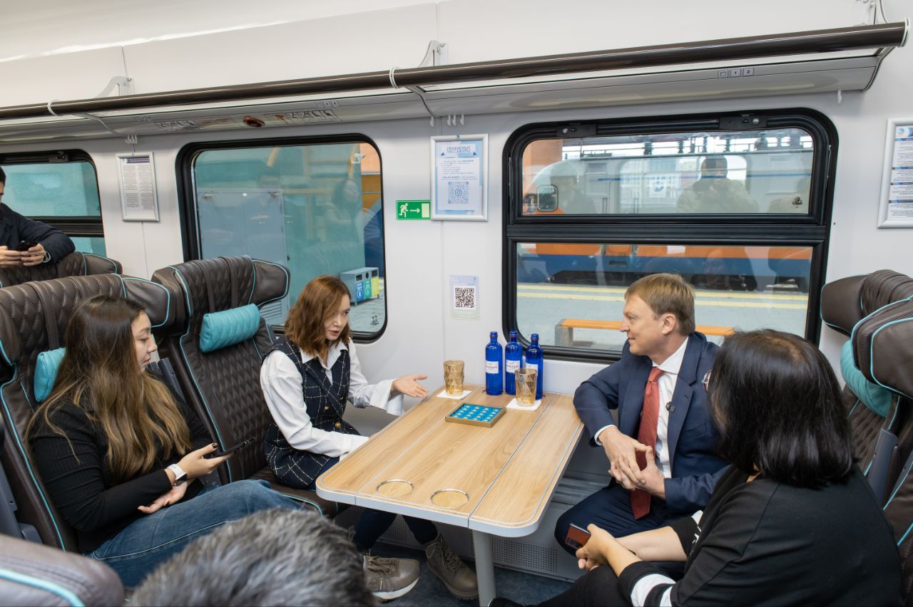 Поддержка отечественного производства, долгосрочные контракты и искусственный интеллект в закупках