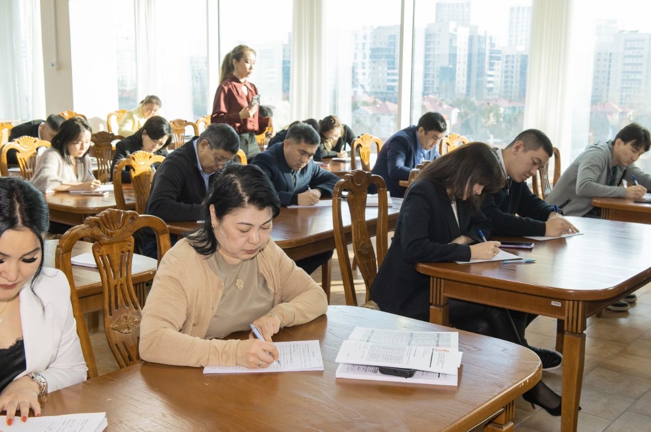 Железнодорожники приняли участие в общереспубликанской акции «Ұлттық диктант