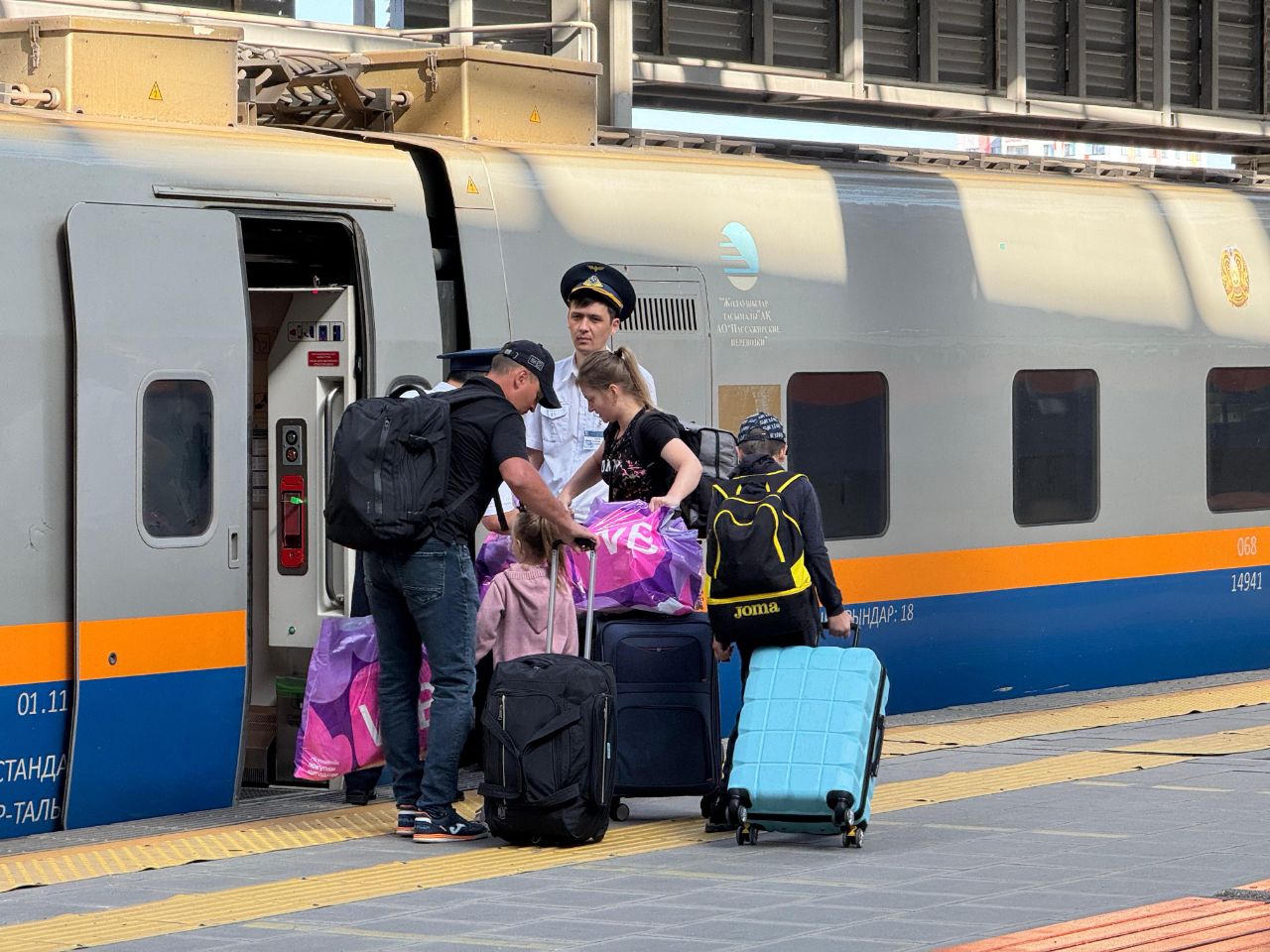 Свыше 20 тысяч билетов оформлено через услугу Нацперевозчика «Поезд+Поезд»