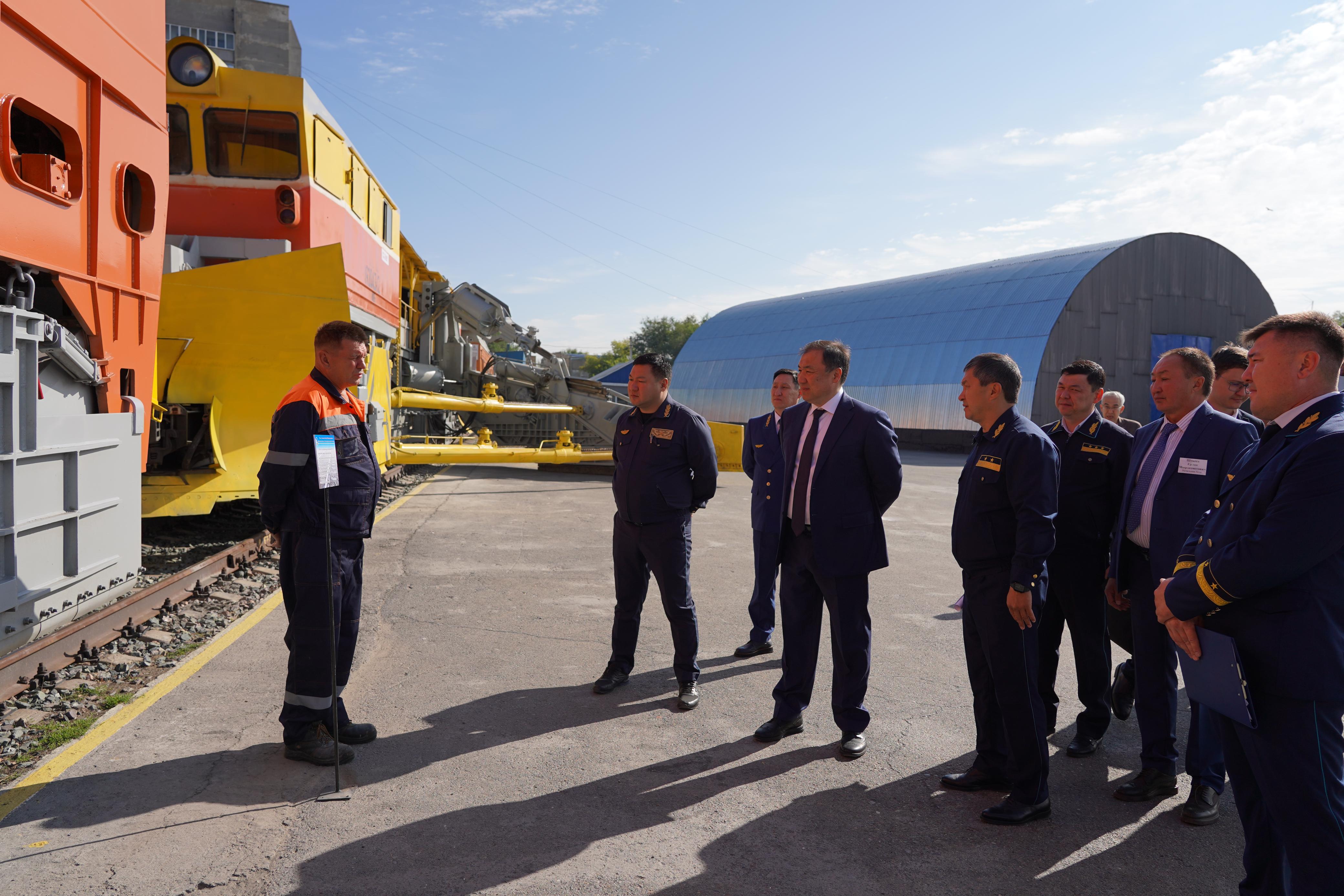 KTZ management visited enterprises of the Semey railway junction