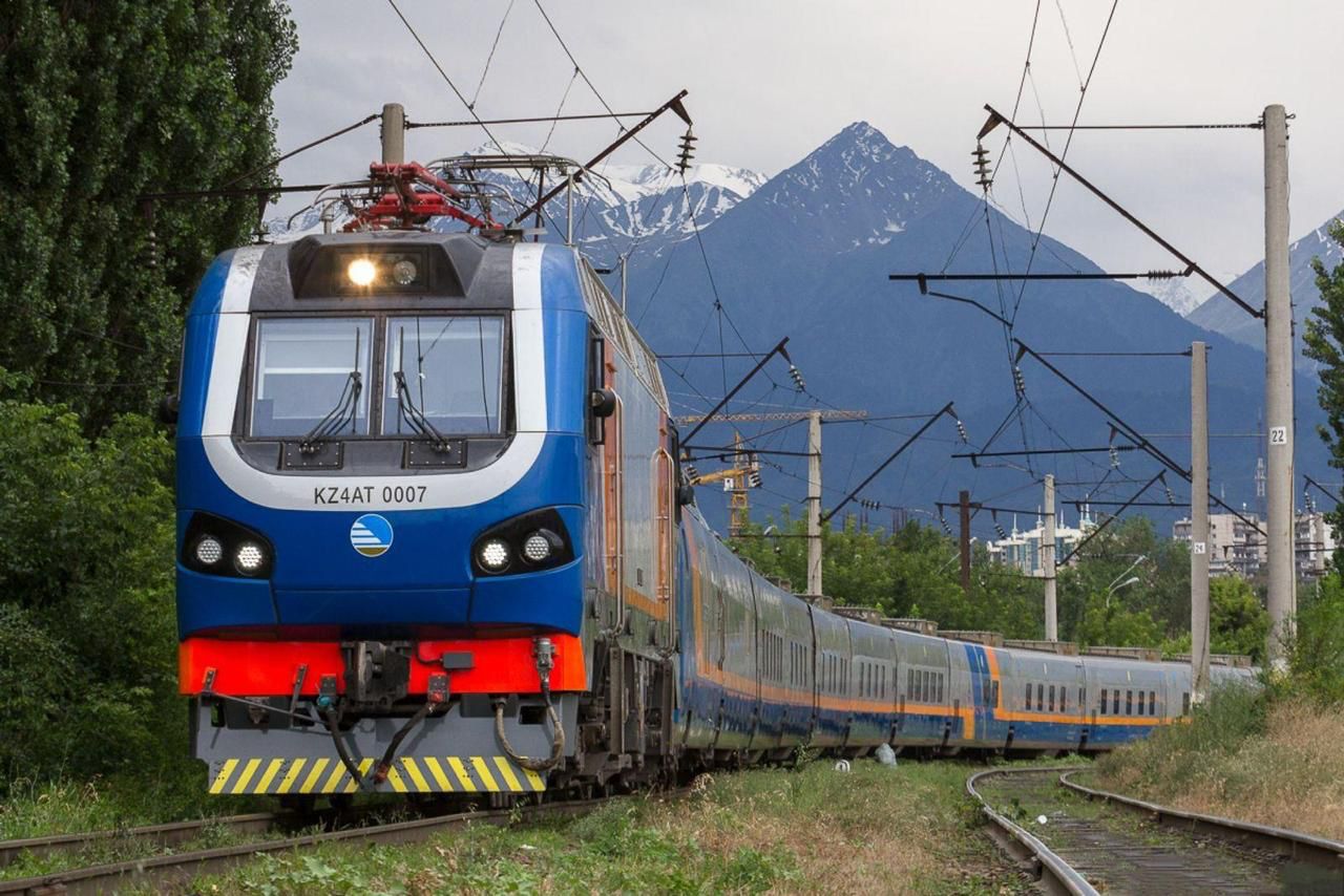 Нацперевозчик запускает осенние скидки до 40% на железнодорожные билеты